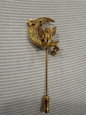 C .Stein Gold Angel and Crescent Moon Stick Pin Brooch